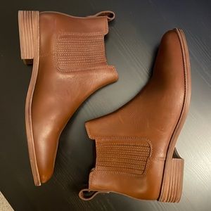 Madewell Ainsley Chelsea Leather Ankle Boots | 10